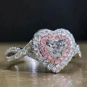 Beautiful rhinestone heart ring with pink rhinestones